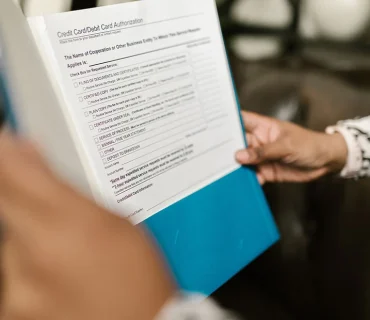 Apa Perbedaan Asuransi Konvensional vs Asuransi Syariah?